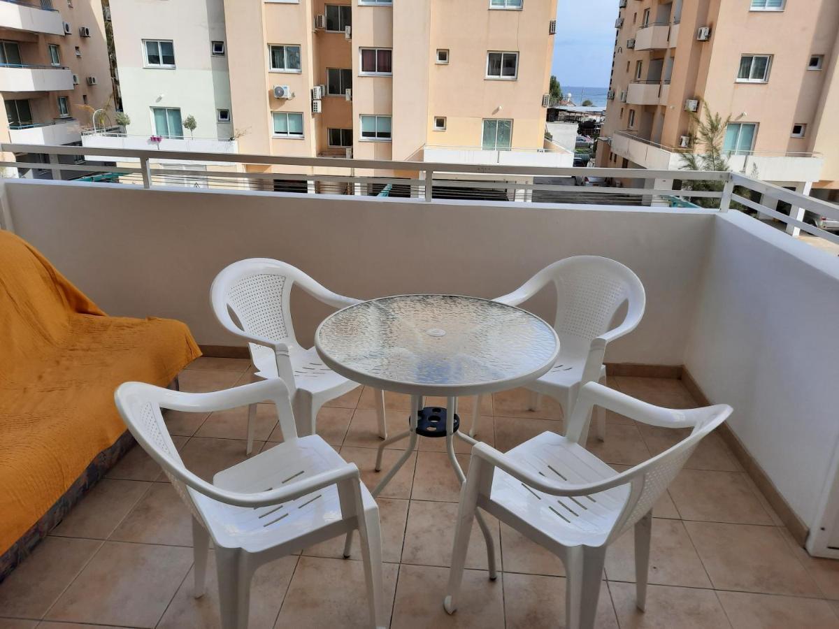 Large Apt 2 Bedrooms Sea View & 2 Balconies Larnaca Exteriér fotografie