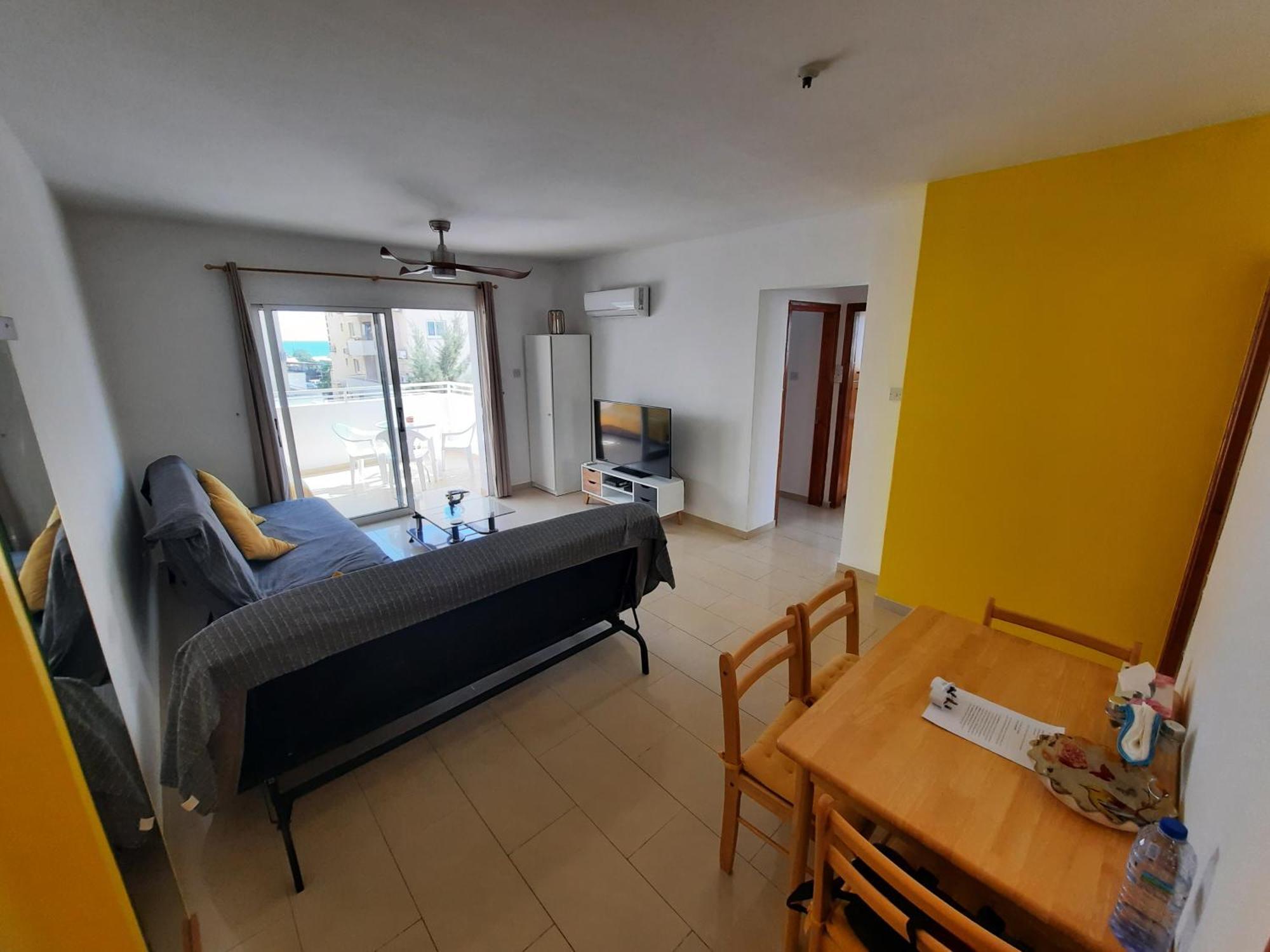 Large Apt 2 Bedrooms Sea View & 2 Balconies Larnaca Exteriér fotografie